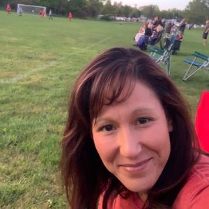 Meet your Posher, Elizabeth